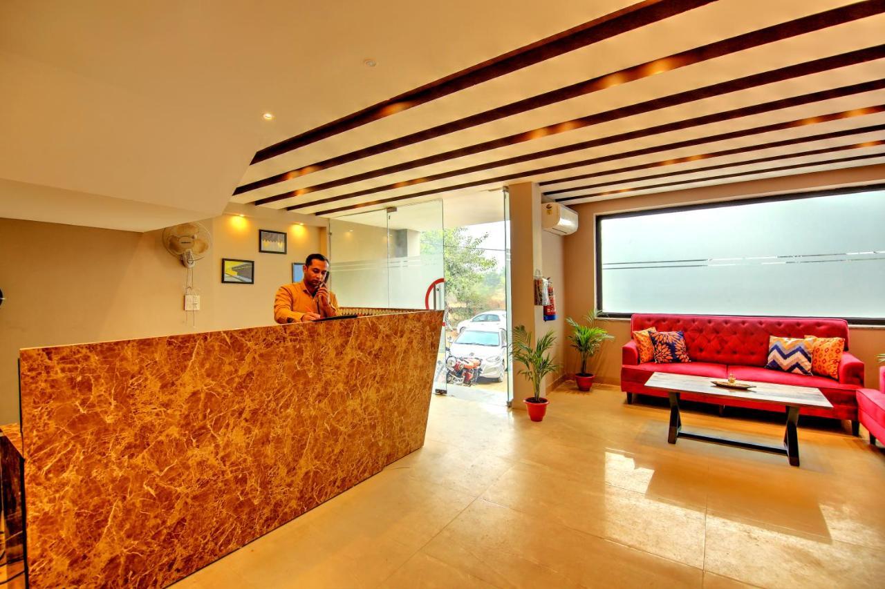 Artisian Rooms New Delhi Exterior photo