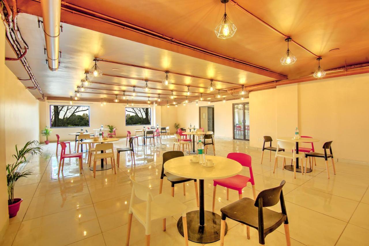 Artisian Rooms New Delhi Exterior photo